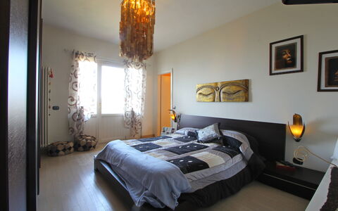 Panorama: Eigentum, Möbel, Bilderrahmen, Gebäude, Komfort, Holz, Textil, Interior Design, Fussboden, Flooring