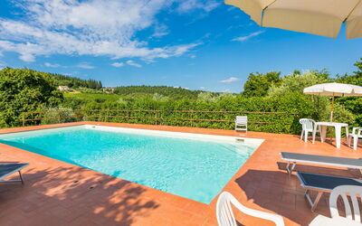 Castellina in Chianti 647: Wasser, Himmel, Eigentum, Möbel, Schwimmbad, Pflanze, Wolke, Azurblau, Natur, Gebäude