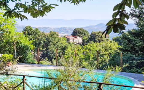 I Tre Castagni: Blau, Schwimmbad, Eco Hotel, Resort, Ferienort, Gartenmöbel, Villa, Hazienda, Hinterhof