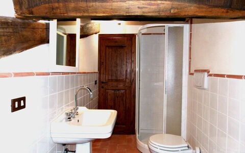 Residence Marino: Badezimmer, Eigentum, Zimmer, Interior Design, Gebäude, Toilette, Haus, Armatur, Die Architektur, Wand