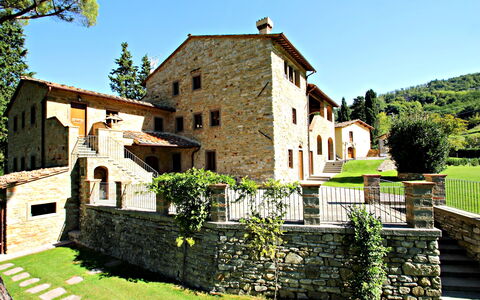 Residence Marino: Eigentum, Gebäude, Haus, Estate, Die Architektur, Zuhause, Grundeigentum, Villa, Baum, Ländliches Gebiet
