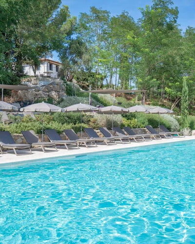 Melaiolo Modern Apartment with Pool, Montaione, To: Wasser, Pflanze, Wasservorräte, Eigentum, Himmel, Natur, Azurblau, Schwimmbad, Baum, Natürliche Landschaft