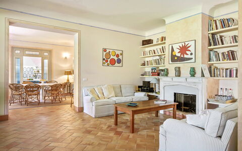 Casale Rosa: Flooring, Fussboden, Interior Design, Möbel, Holz, Decke, Holzboden, Zimmer, Wohnzimmer, Beleuchtung