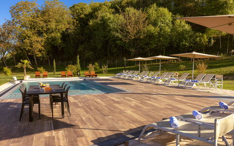 La Capanna, Borgo Campassini, Monteriggioni: Schwimmbad, Gartenmöbel, Möbel, Resort, Sonnenliege, Stuhl, Eco Hotel, Regenschirm, Freizeit, Garten