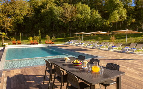 Il Borgo, Borgo Campassini, Monteriggioni: Schwimmbad, Gartenmöbel, Möbel, Resort, Stuhl, Tabelle, Eco Hotel, Tisch Im Freien, Garten, Schatten