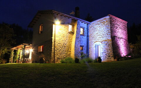 Villa la Felce: Haus, Zuhause, Hütte, Nacht, Estate, Landschaft Beleuchtung, Garten, Bauernhaus, Mitternacht, Garten