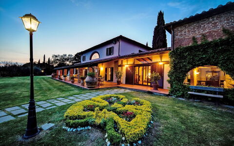 Villa del Lago: Die Architektur, Haus, Wohngebiet, Estate, Zuhause, Resort, Hazienda, Garten, Villa, Eco Hotel