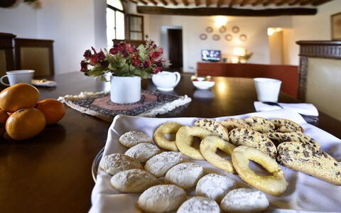 Il Tinaio: Essen, Geschirr, Zutat, Fingerfood, Dessert, Servierware, Kochen