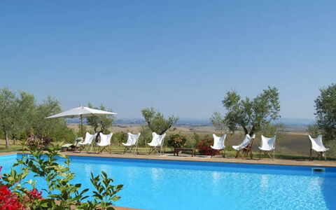 Villa Giuncheto: Schwimmbad, Resort, Eco Hotel, Villa, Hotel, Estate, Hazienda, Sonnenliege, Gartenmöbel, Ferienort
