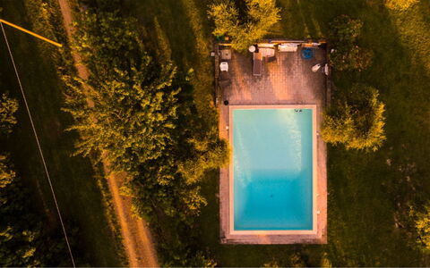 Podere Torre: Schwimmbad, Wasser, Reflexion, Resort, Freizeit, Eco Hotel, Thermae, Ferienort, Water Feature, Reflecting Pool