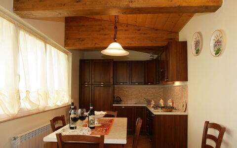 San Giuseppe Villa: Interior Design, Möbel, Flooring, Holz, Decke, Countertop, Küche, Light Fixture, Zimmer, Fussboden