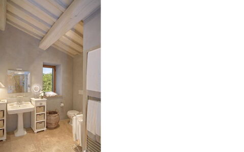 Villa Santa: Interior Design, Wand, Flooring, Armatur, Fussboden, Zuhause, Sinken, Bad Sink, Zapfhahn, Badezimmer
