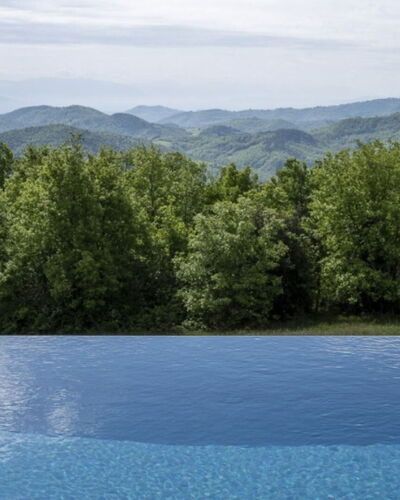 Villa Santa: Bergforms, Natürliche Landschaft, Hügel, Gebirge, Bergstation, Senke, Schwimmbad, Grat, Reflexion, Eco Hotel
