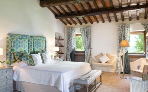 Villa Savino: Möbel, Interior Design, Bett, Schlafzimmer, Zuhause, Dekokissen, Textil, Linens, Flooring, Fussboden