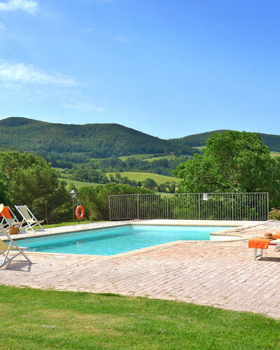 Villa Asia: Bergforms, Hügel, Schwimmbad, Möbel, Gartenmöbel, Gebirge, Eco Hotel, Resort, Senke, Landscaping