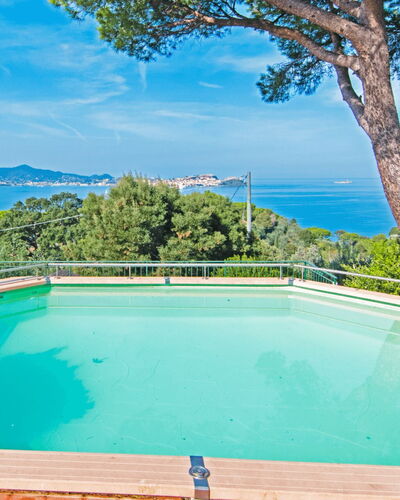 Villa Magazzini: Blau, Schwimmbad, Resort, Eco Hotel, Schatten, Tropen, Ferienort, Hotel, Villa
