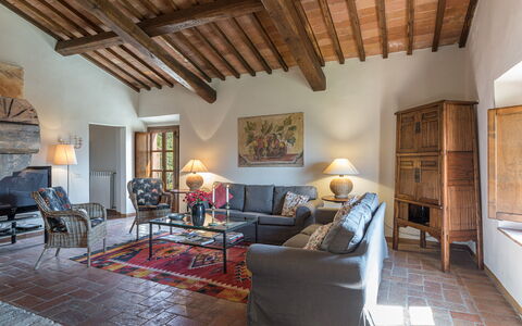 Villa Belvedere: Möbel, Wand, Flooring, Zuhause, Interior Design, Wohnzimmer, Stuhl, Fussboden, Couch, Zimmer