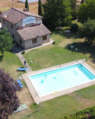 La Fiumara: Schwimmbad, Estate, Bauernhaus, Hazienda, Rasen, Garten, Hinterhof, Villa