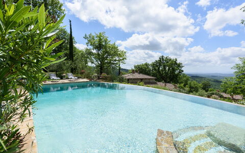 Villa Tregole: Schwimmbad, Water Feature, Eco Hotel, Landscaping, Hinterhof, Ferienort, Villa, Resort