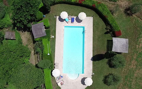 Agriturismo Agresto Apartments And Cottage, Pool,: Schwimmbad, Freizeit, Gartenmöbel, Resort, Garten, Erholung, Hinterhof, Rasen, Estate, Sonnenliege
