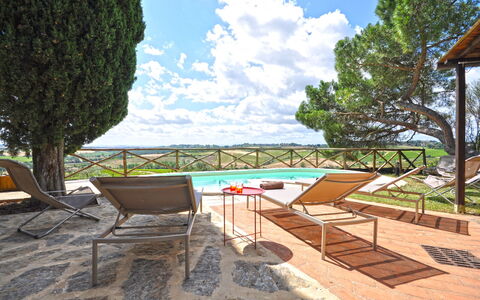 Capanna al Lago, Chianti Heritage with Vineyards V: Möbel, Gartenmöbel, Stuhl, Schwimmbad, Tisch Im Freien, Hinterhof, Villa, Eco Hotel, Sonnenliege, Terrasse