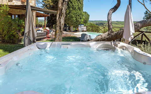 Capanna al Lago, Chianti Heritage with Vineyards V: Schwimmbad, Resort, Möbel, Gartenmöbel, Freizeit, Eco Hotel, Schatten, Thermae, Regenschirm, Hotel