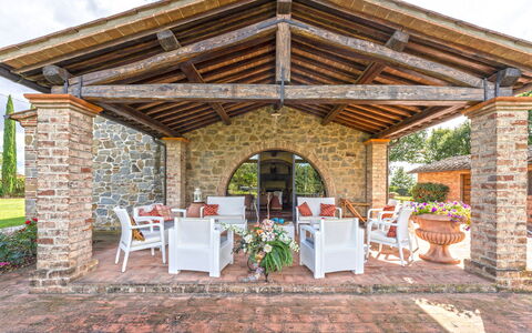 Dimora Di Castroncello: Garten, Estate, Hazienda, Outdoor Struktur, Landscaping, Terrasse, Blumentopf, Fahrrad, Garten, Schatten