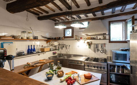 Podere Lorena, 13Th-Century Farmhouse in the Monta: Küche, Möbel, Countertop, Interior Design, Holz, Küchengerät, Decke, Flooring, Beleuchtung, Zimmer