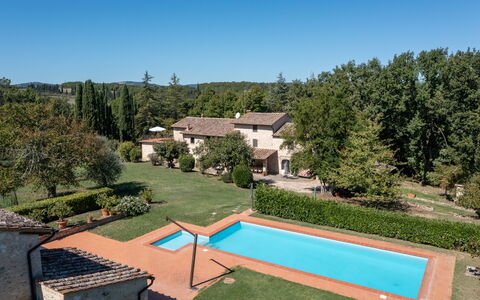 Casale del Timignano, Private Villa with Huge Gard: Haus, Zuhause, Menschliche Siedlung, Estate, Hazienda, Bauernhaus, Villa, Villa, Landscaping, Schwimmbad