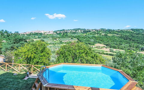 Santa Cristina: Blau, Schwimmbad, Freizeit, Resort, Eco Hotel, Schatten, Landscaping, Hinterhof, Villa, Ferienort
