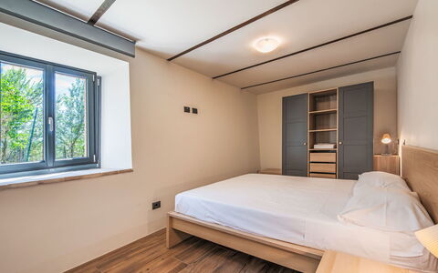 Santa Cristina: Interior Design, Flooring, Fussboden, Wand, Möbel, Holz, Schlafzimmer, Decke, Bett, Zimmer
