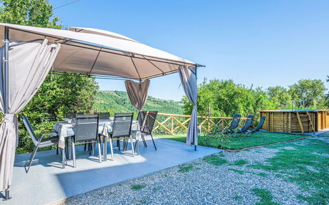 Santa Cristina: Schatten, Gartenmöbel, Stuhl, Deck, Überdachung, Garten, Outdoor Struktur, Eco Hotel, Terrasse, Zelt