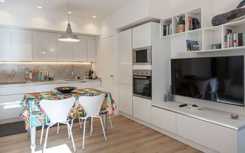 La Casa Dei Mandarini: Möbel, Interior Design, Küche, Flooring, Wand, Küchengerät, Countertop, Cabinetry, Holz, Decke