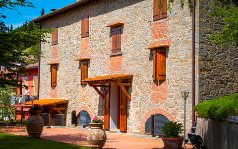 Agriturismo Casa Da Pietro: Backstein, Garten, Estate, Hazienda, Villa, Landscaping, Bauernhaus, Hinterhof, Eco Hotel