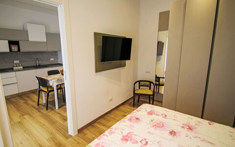 Via Nazionale: Interior Design, Flooring, Fussboden, Möbel, Holz, Zimmer, Schlafzimmer, Bett, Zuhause, Holzboden