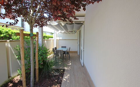Casa Simonetta: Holz, Schatten, Garten, Hinterhof, Garten, Holzbeize, Landscaping, Hartholz, Hof, Deck