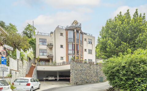 Bonaria Boutique House Ac, Wifi, Cinque Terre: Wohnung, Urban Design, Balkon, Treppe, Zaun