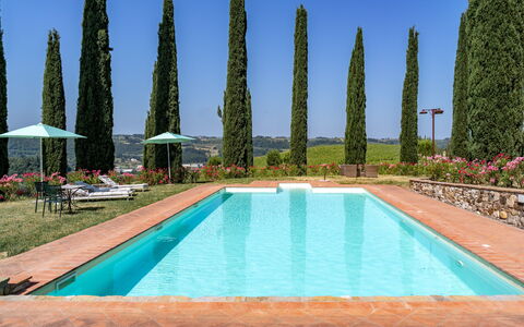 Passignano: Blau, Schwimmbad, Landscaping, Garten, Immergrün, Plantage, Hecke, Hazienda