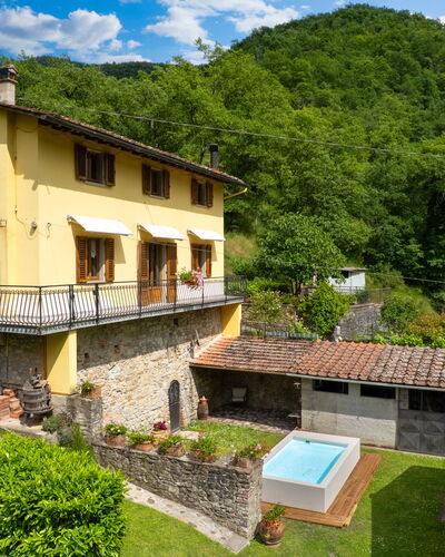 Villa Fornaci: Hütte, Ländliches Gebiet, Senke, Bergstation, Gebirge, Dorf, Eco Hotel, Bauernhaus, Schwimmbad, Bergdorf