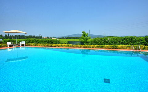 Villa Adriana: Blau, Wasser, Schwimmbad, Resort, Reflexion, Eco Hotel, Water Feature, Reflecting Pool, Ferienort, Tropen