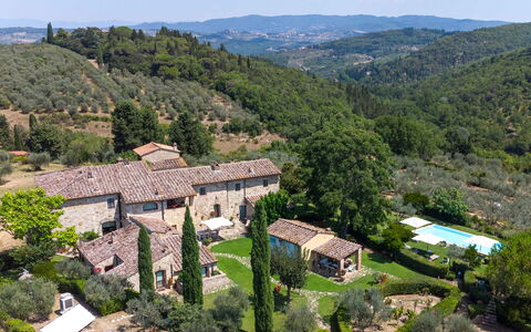 Villa Belchianti: Landschaft, Ground, Estate, Hütte, Dorf, Vogelperspektive, Landscaping, Bauernhaus, Villa, Luftaufnahmen
