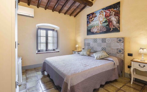 Villa Belchianti: Wand, Möbel, Interior Design, Flooring, Fussboden, Zuhause, Decke, Zimmer, Schlafzimmer, Bett
