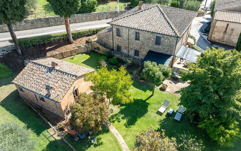 Maria Gabriella Holiday Home In Monticchiello: Gebäude, Wohngebiet, Haus, Zuhause, Die Architektur, Estate, Grundstueck, Dach, Ländliches Gebiet