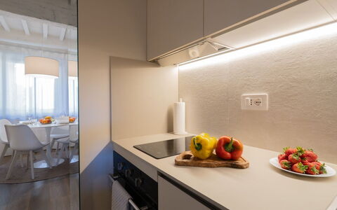 Guelfa 60: Interior Design, Wand, Decke, Flooring, Küche, Countertop, Beleuchtung, Zimmer, Fussboden, Light Fixture