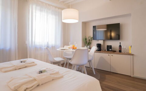 Guelfa 60: Interior Design, Möbel, Textil, Zimmer, Zuhause, Decke, Fussboden, Schlafzimmer, Beleuchtung, Flooring