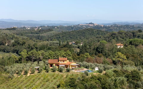 Villa Costa al Bagno: Baum, Wohngebiet, Landschaft, Haus, Dach, Ländliches Gebiet, Hochland, Bergstation, Grundstueck, Menschliche Siedlung