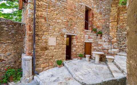 Torre di Serre: Wand, Steinwand, Tür, \Fels, Backstein, Mauerwerk, Cobblestone, Treppe, Flagstone