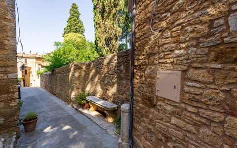 Torre di Serre: Wand, Backstein, \Fels, Steinwand, Mauerwerk, Gasse, Flagstone, Cobblestone, Walkway
