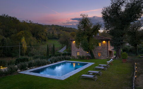 La Morella: Schwimmbad, Estate, Hinterhof, Garten, Resort, Hütte, Rasen, Landscaping, Bauernhaus, Hazienda
