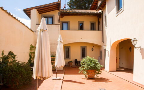 Relais de Ricci: Wand, Zuhause, Wohngebiet, Haus, Tür, Balkon, Hazienda, Design, Estate, Hof